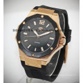 Kundenspezifische Sport-Goldtone Lederband-automatische Armbanduhr-Männer